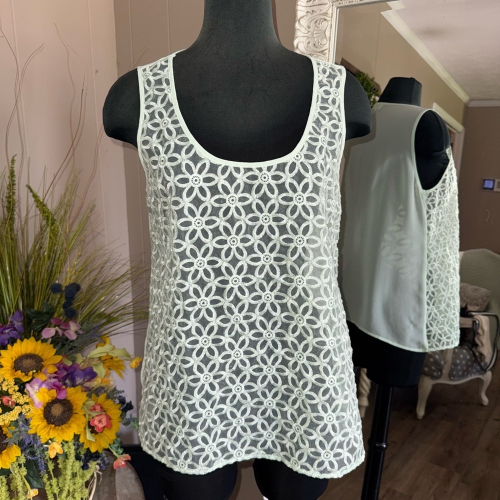 Ann Taylor LOFT • Crochet Lace Front Sheer Sleeveless Blouse
